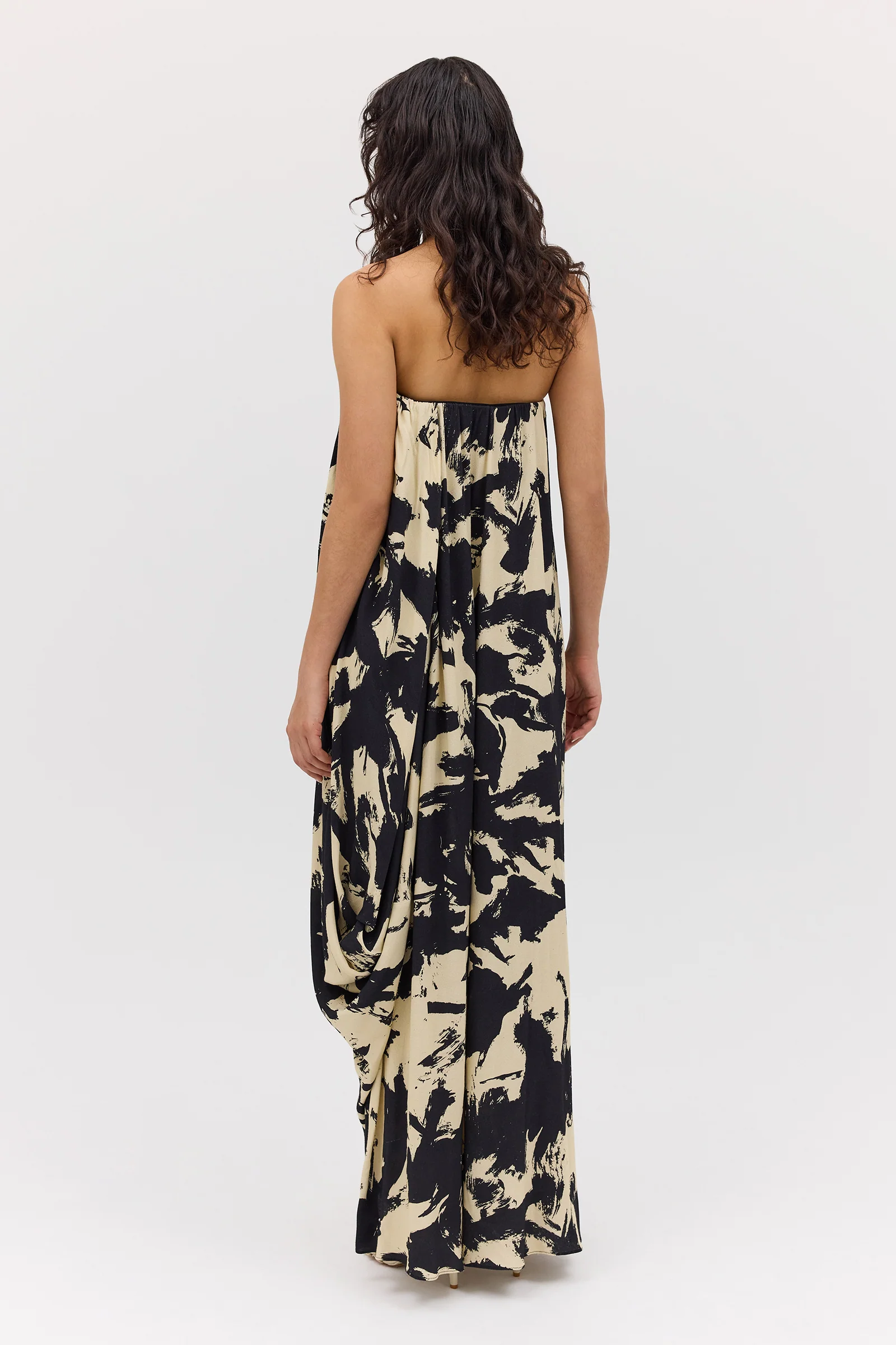BLACK BLOOM CREPE SYMPHONY GOWN - Image 12