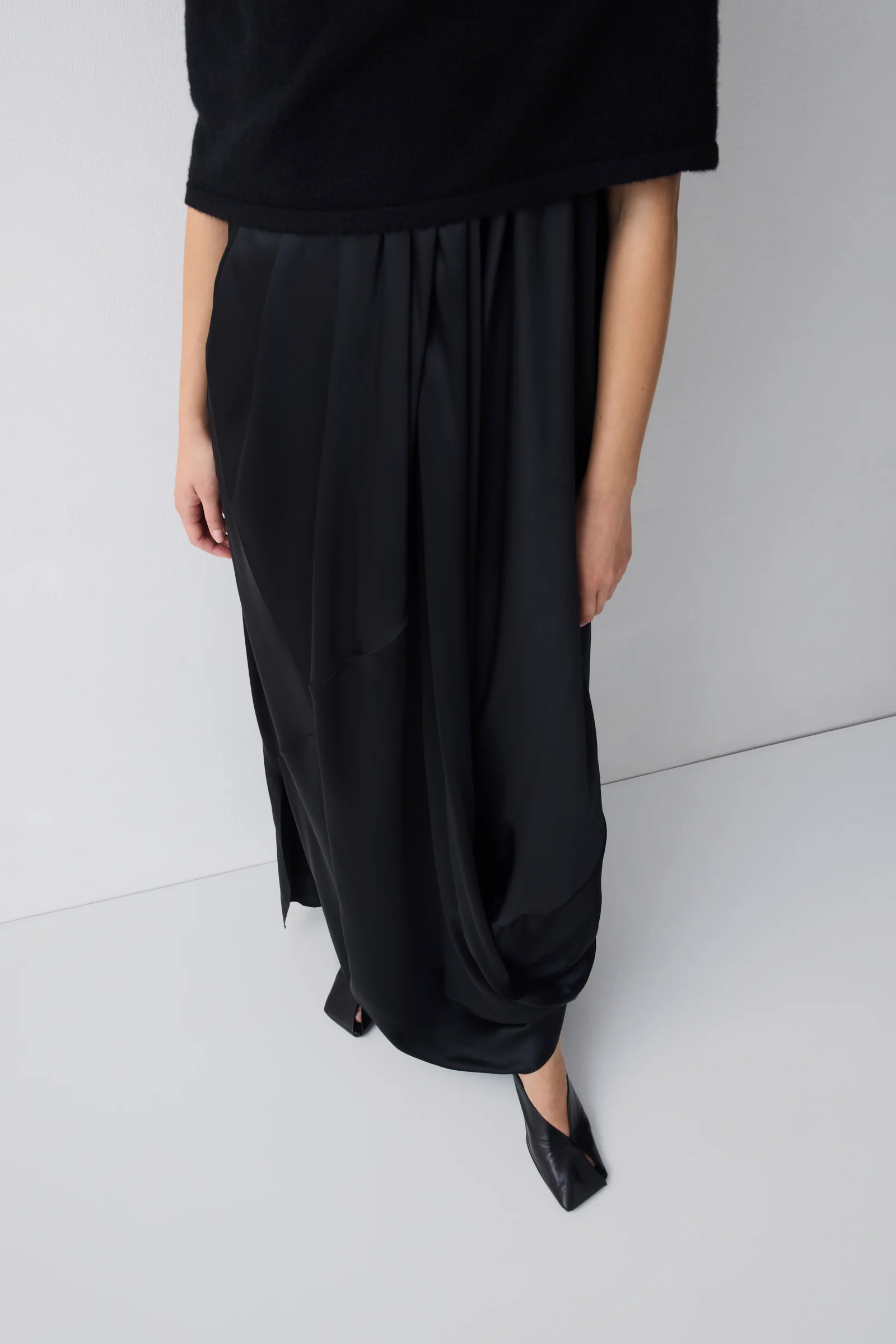 BLACK CASHMERE HAVEN KNIT CAPE - Image 3