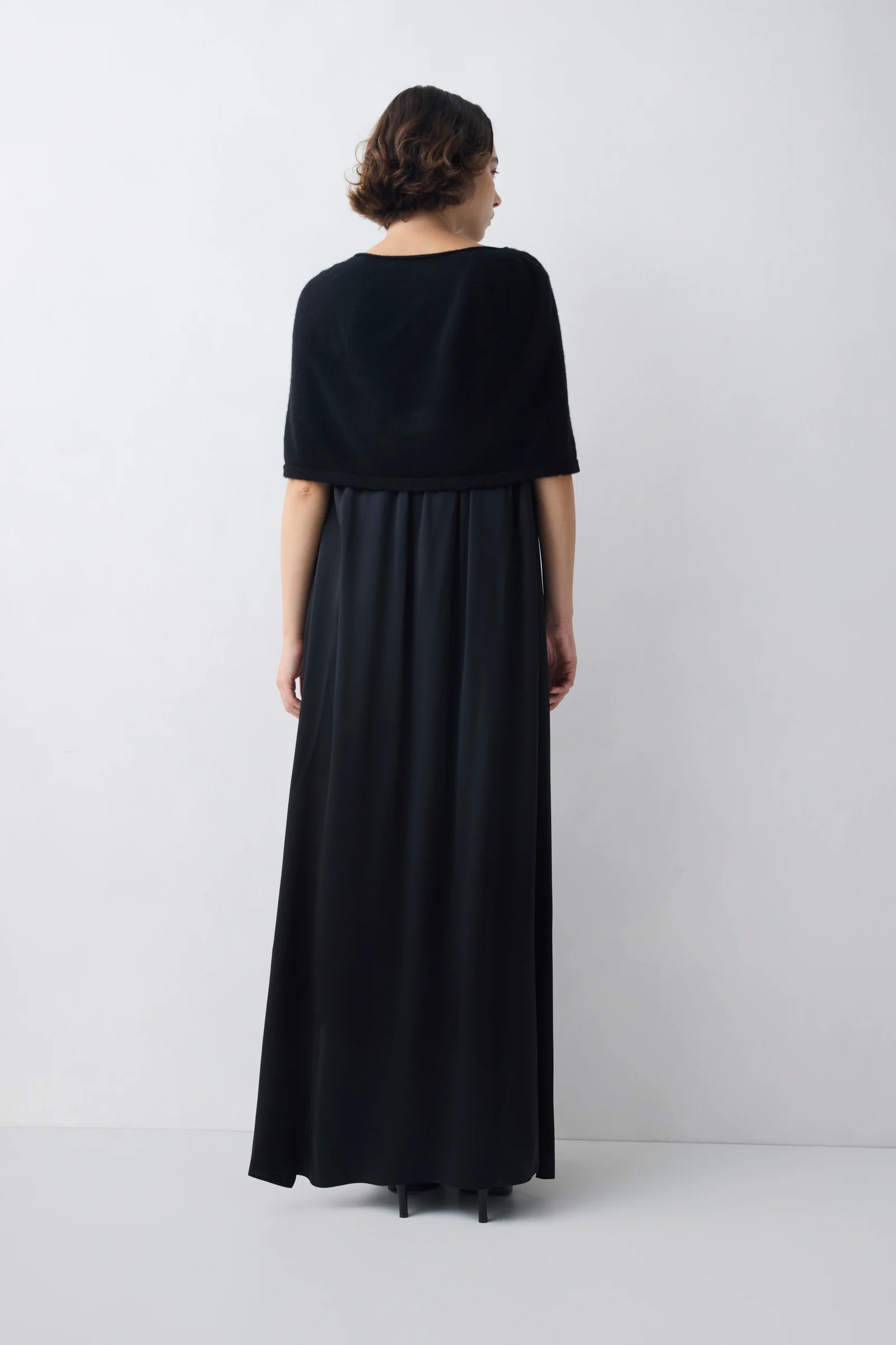 BLACK CASHMERE HAVEN KNIT CAPE - Image 4