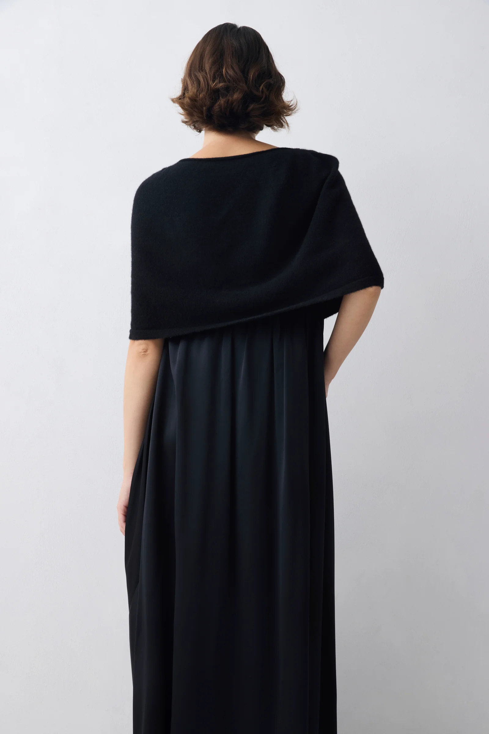BLACK CASHMERE HAVEN KNIT CAPE - Image 5