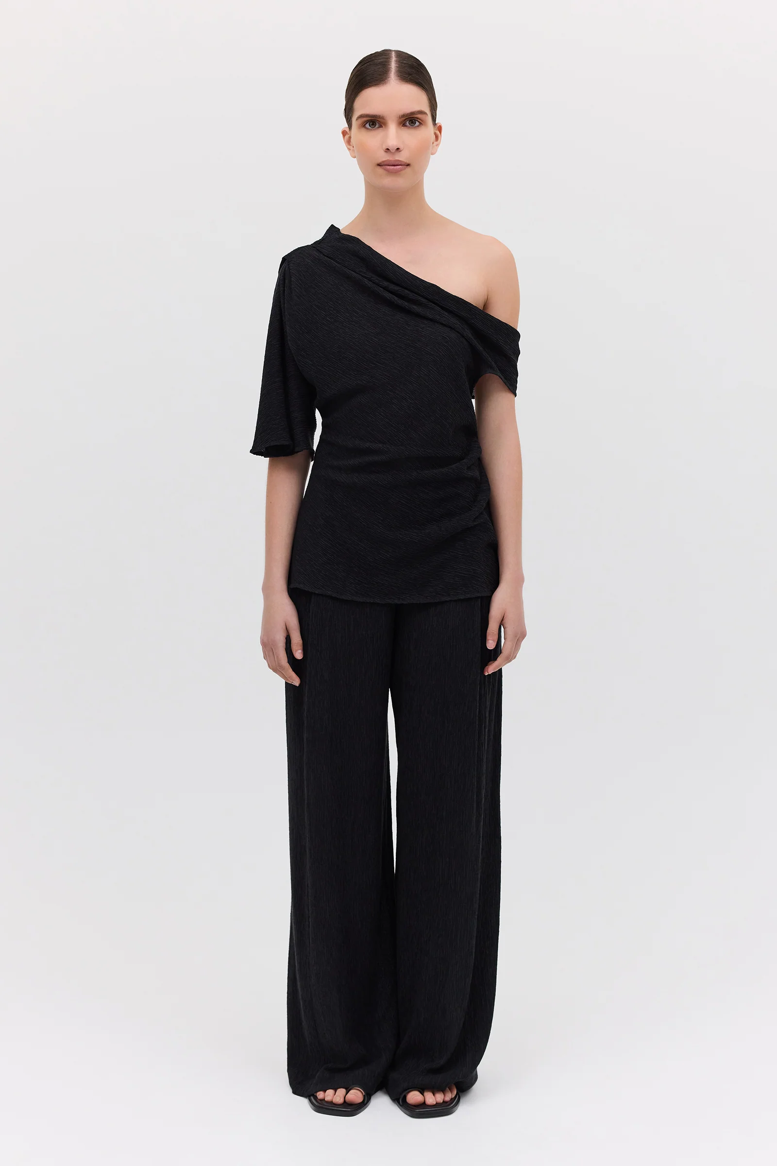 BLACK CRINKLE GALEA TOP - Image 3