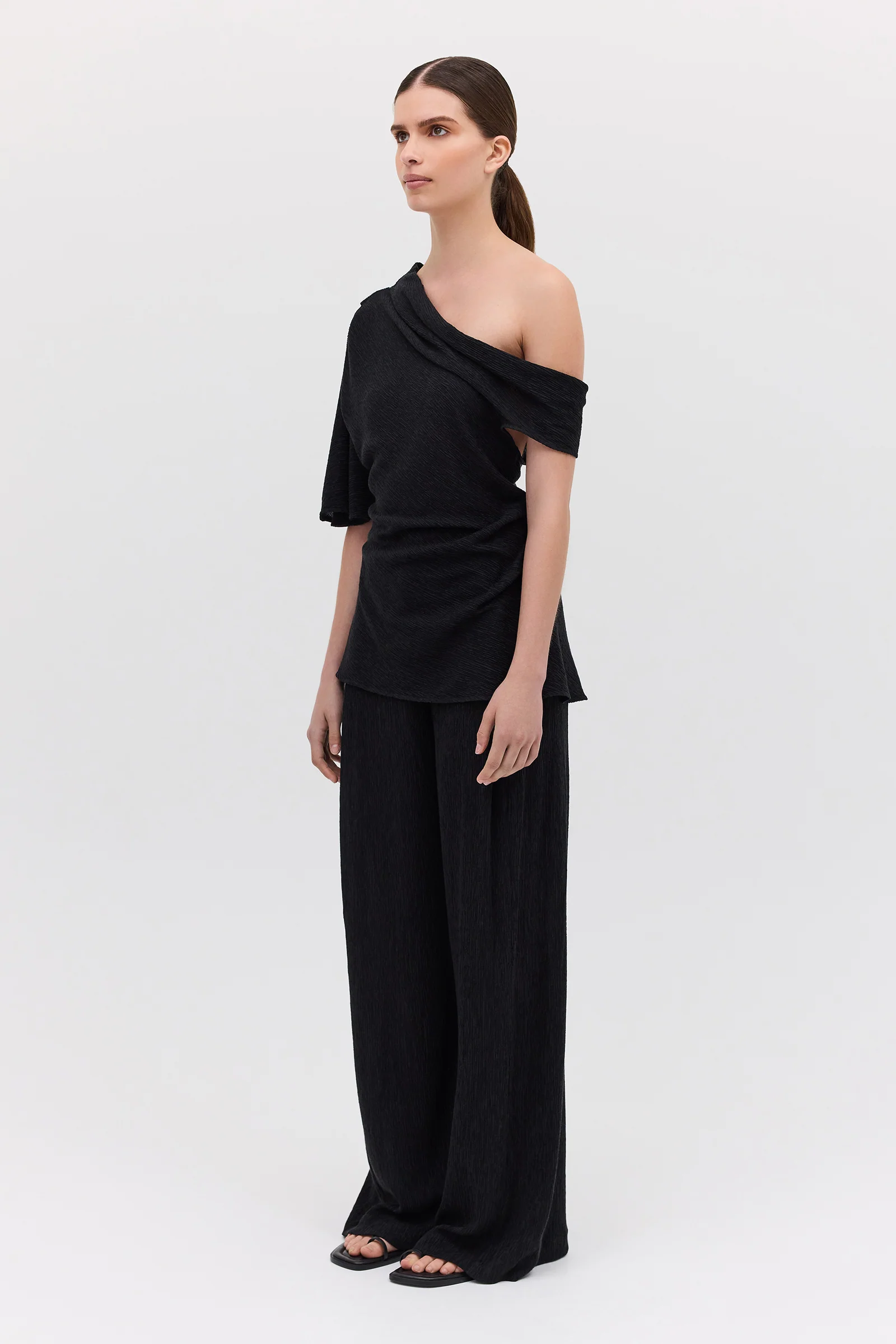 BLACK CRINKLE GALEA TOP - Image 5