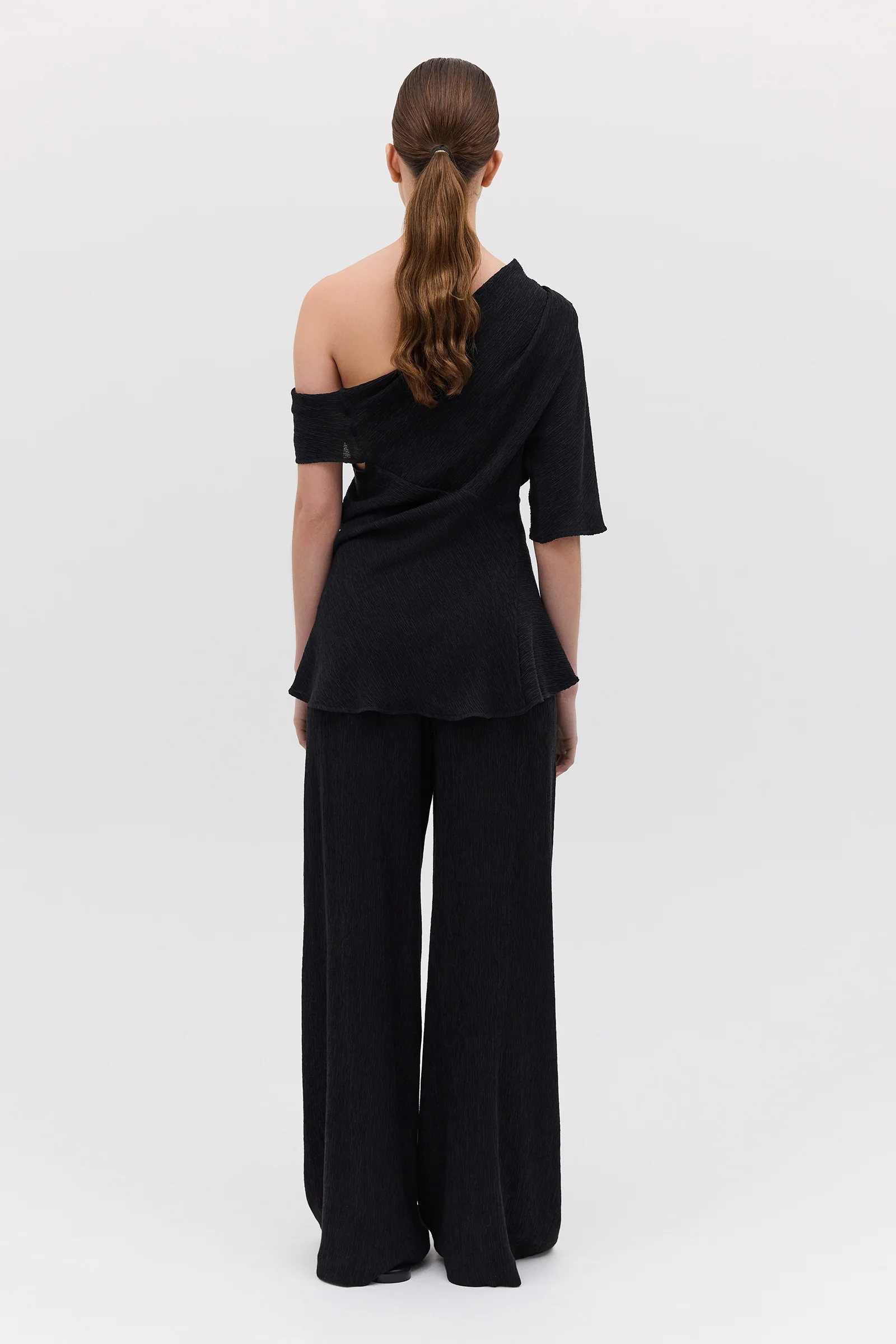 BLACK CRINKLE GALEA TOP - Image 8