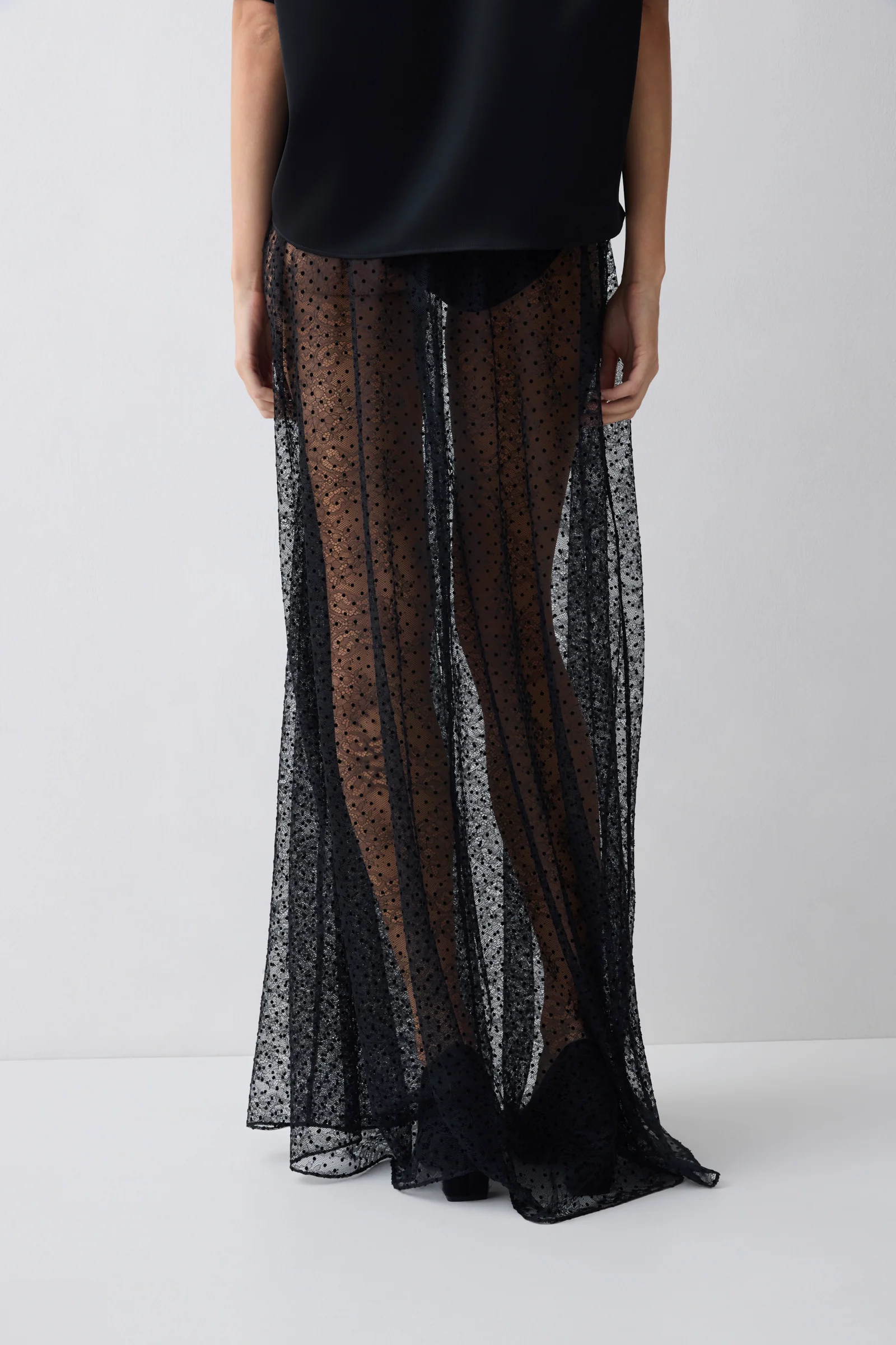 BLACK SATIN EVOLVE TOP - Image 6