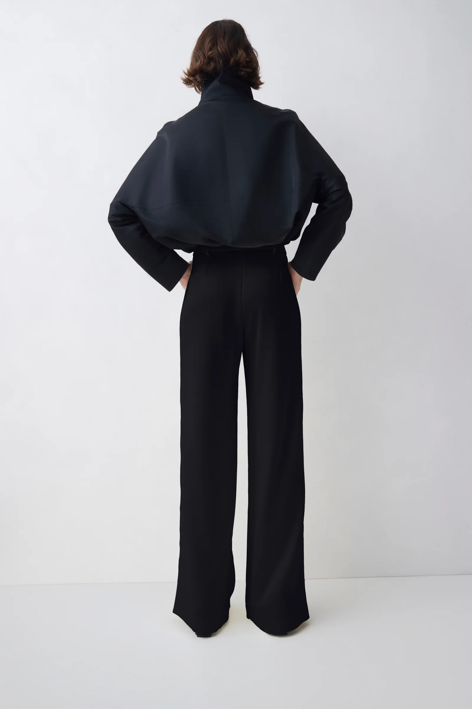BLACK SATIN PULSE PANT - Image 4