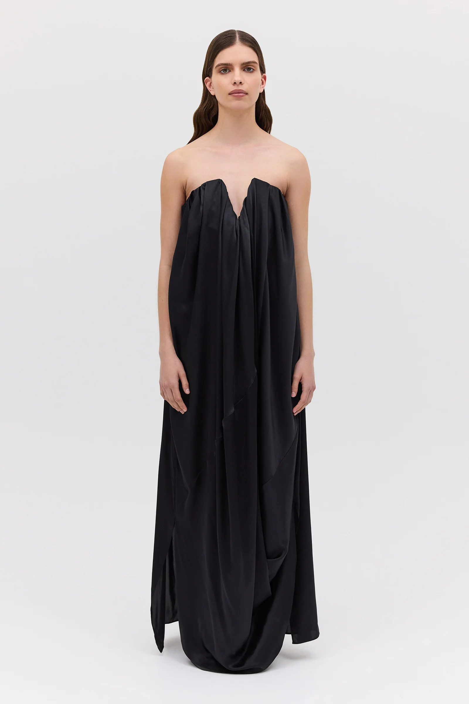 BLACK SILK SATIN PLUNGE GOWN - Image 3