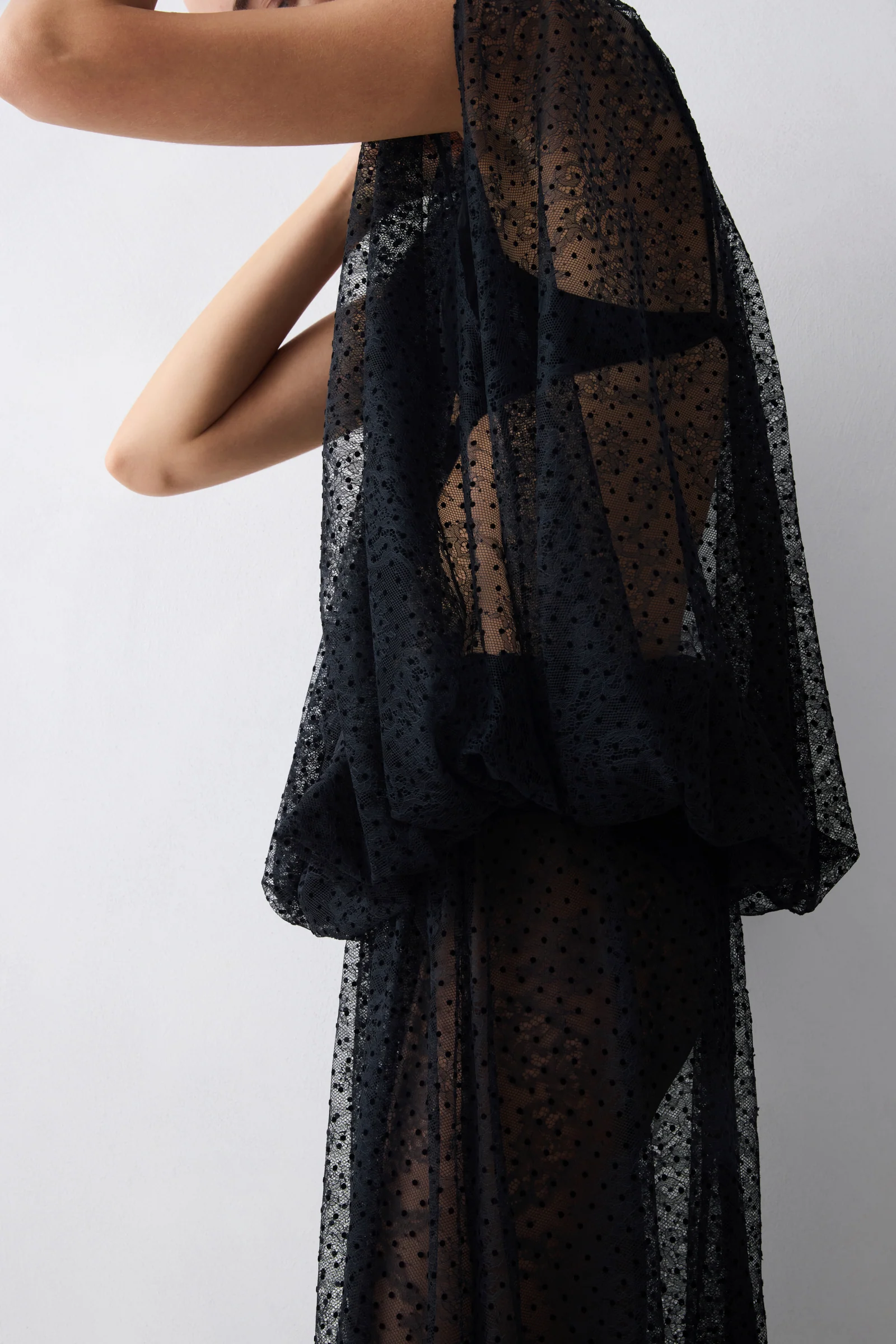 BLACK SPOT LACE GIOVANNA TOP
