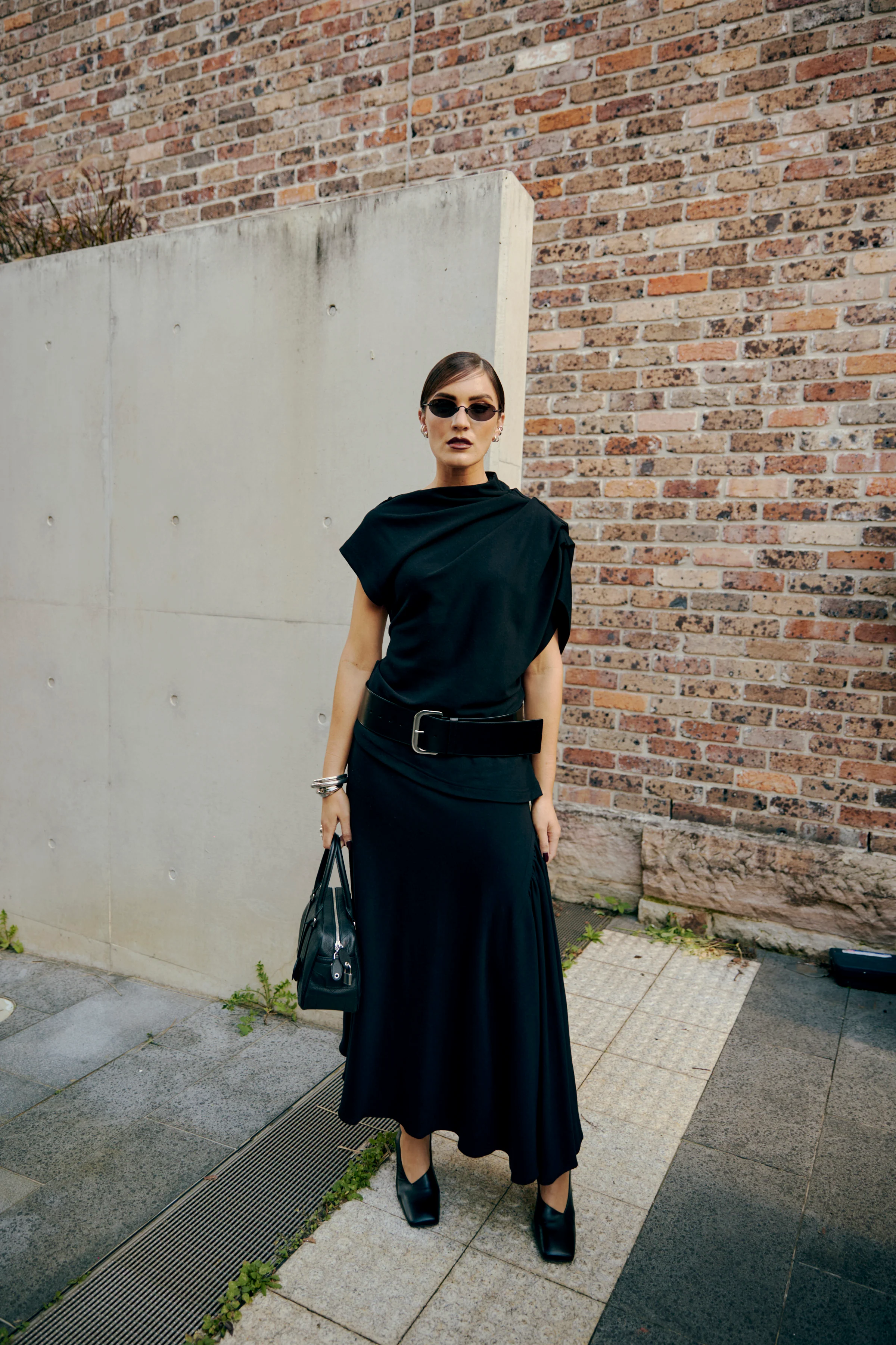 BLACK WOOL JERSEY BRACE SKIRT - Image 9