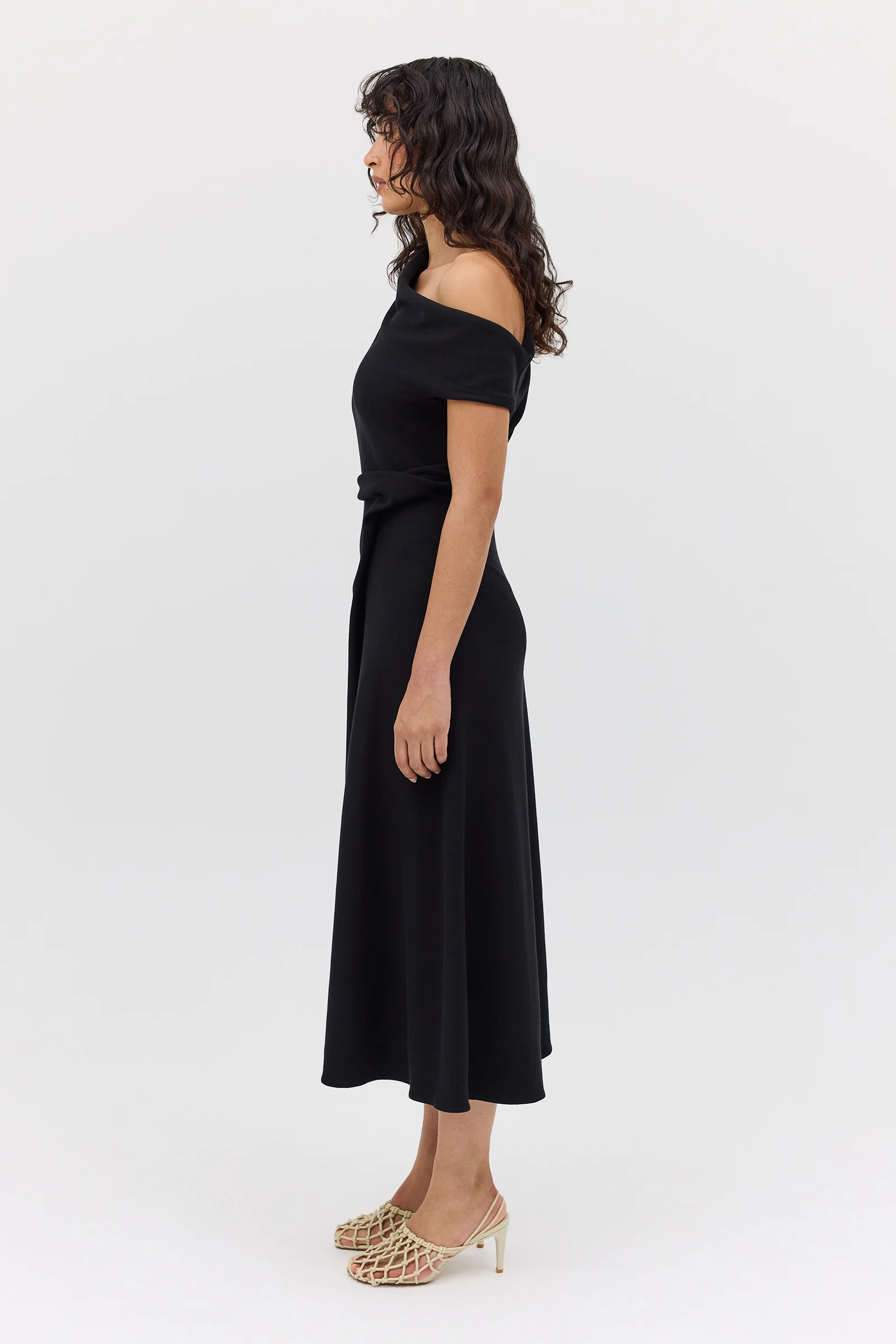 BLACK WOOL JERSEY ENCLOSE DRESS - Image 6