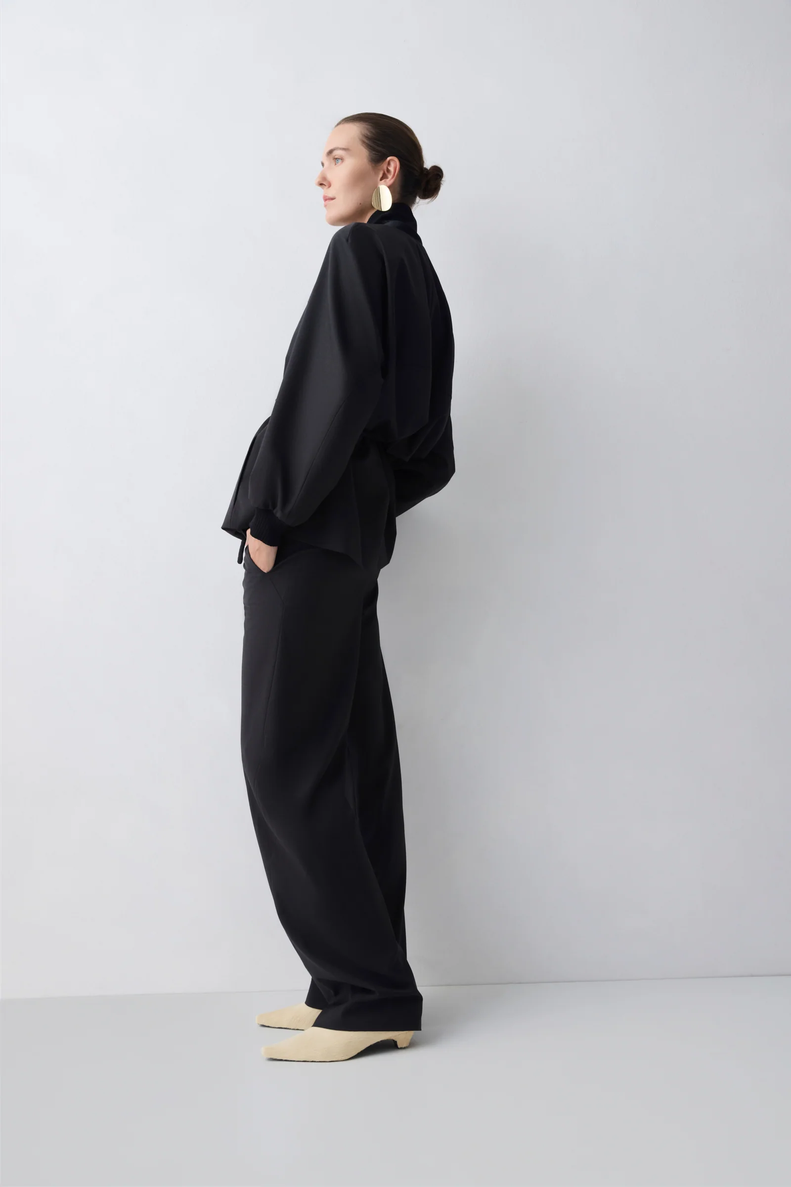 CHARCOAL WOOL SUITING AWAKEN PANT - Image 3