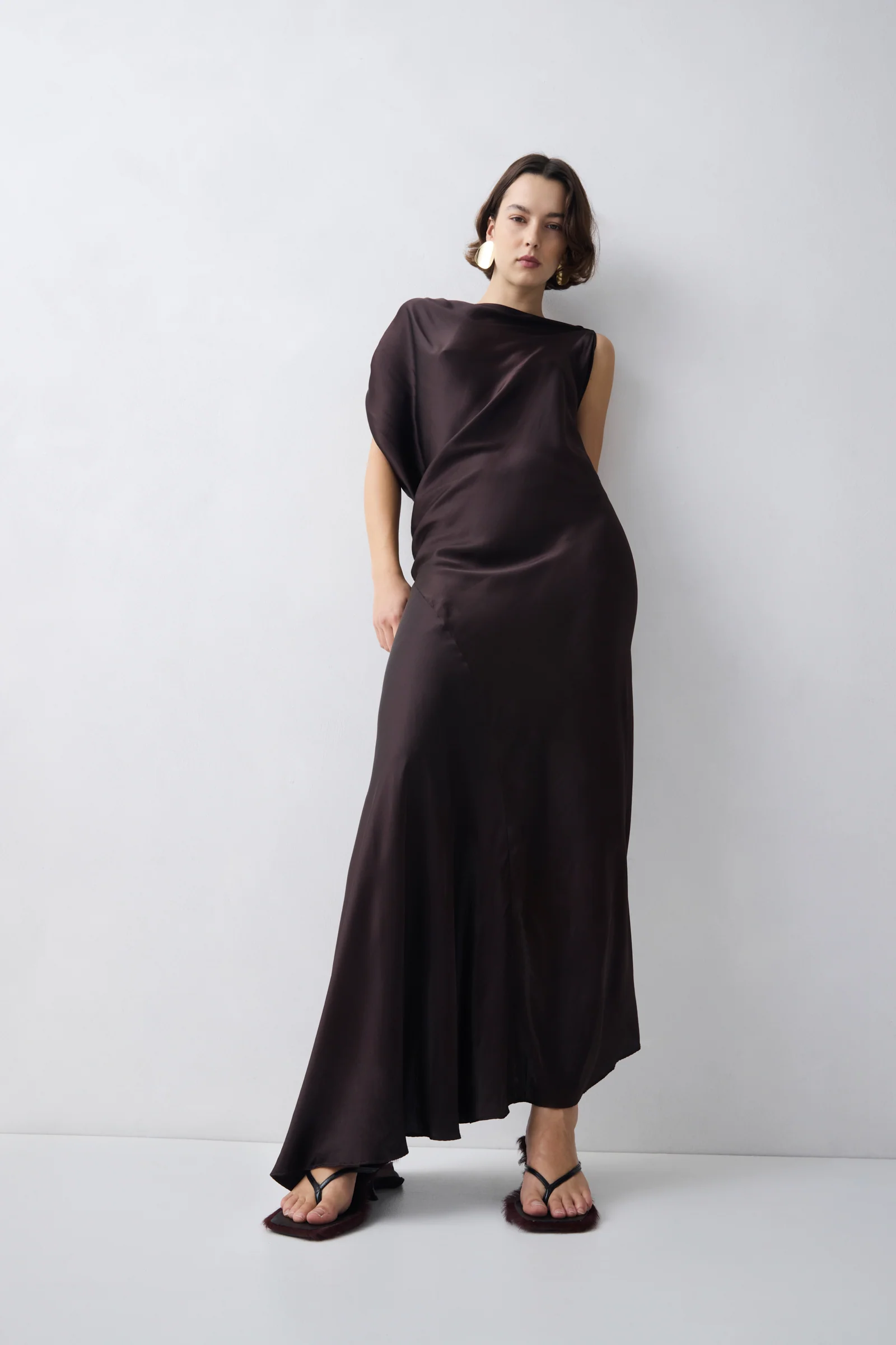 CHOCOLATE SILK SATIN ROMA GOWN - Image 3