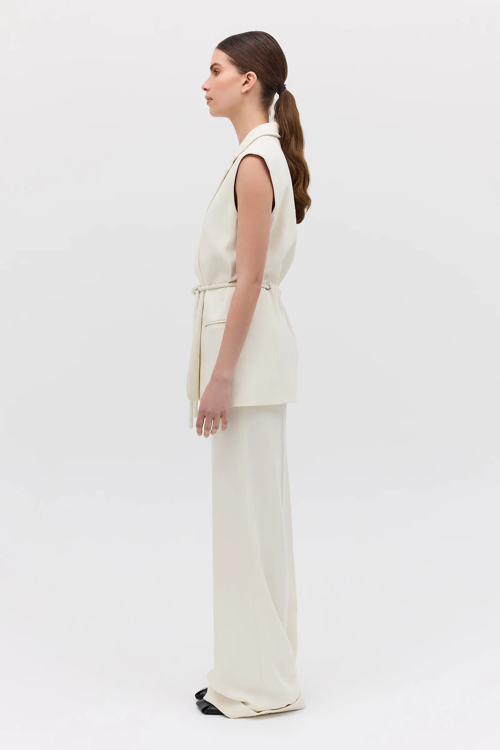 CREAM CREPE SUITING SHIFTING VEST - Image 6
