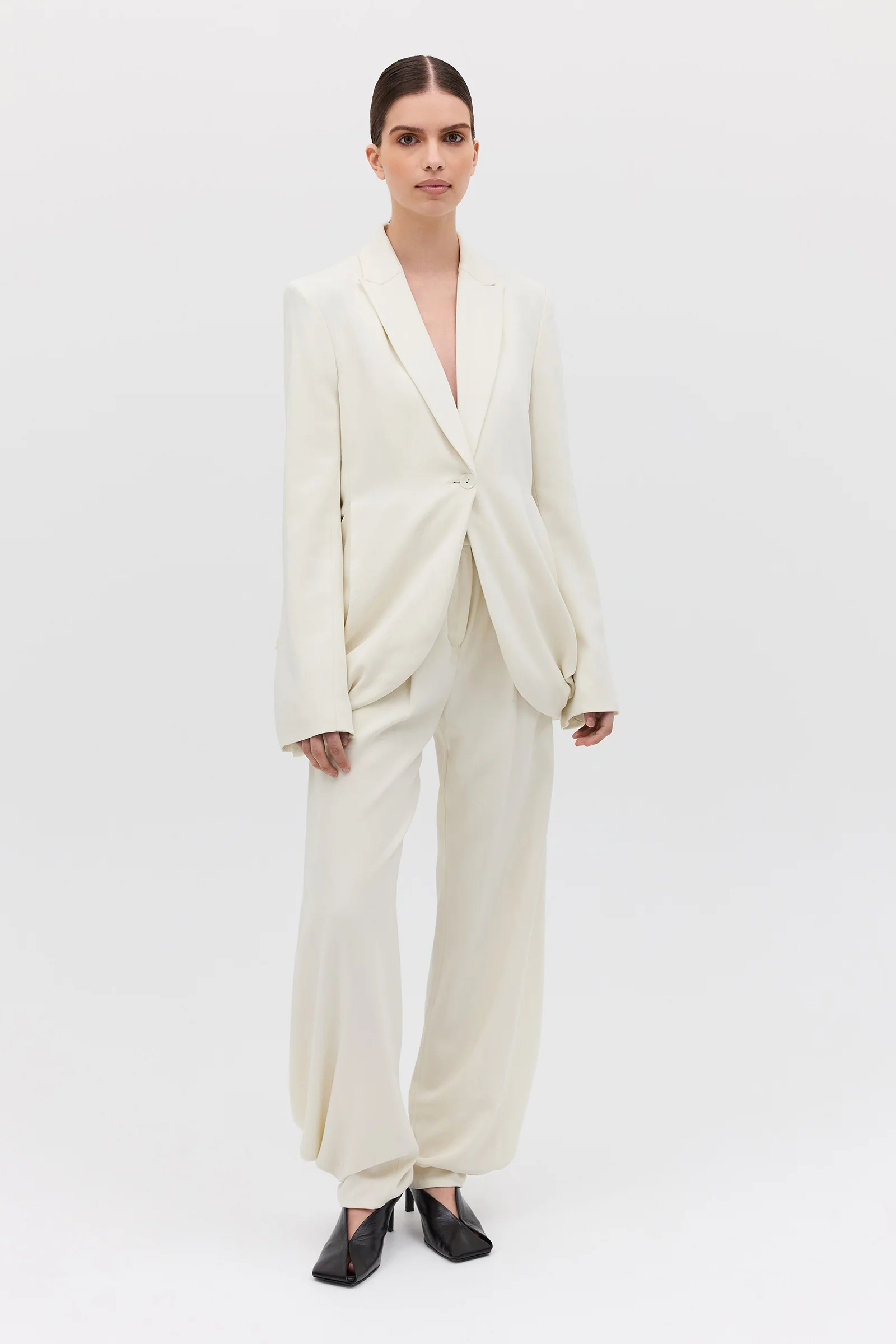 CREAM CREPE SUITING SURRENDER JACKET - Image 4