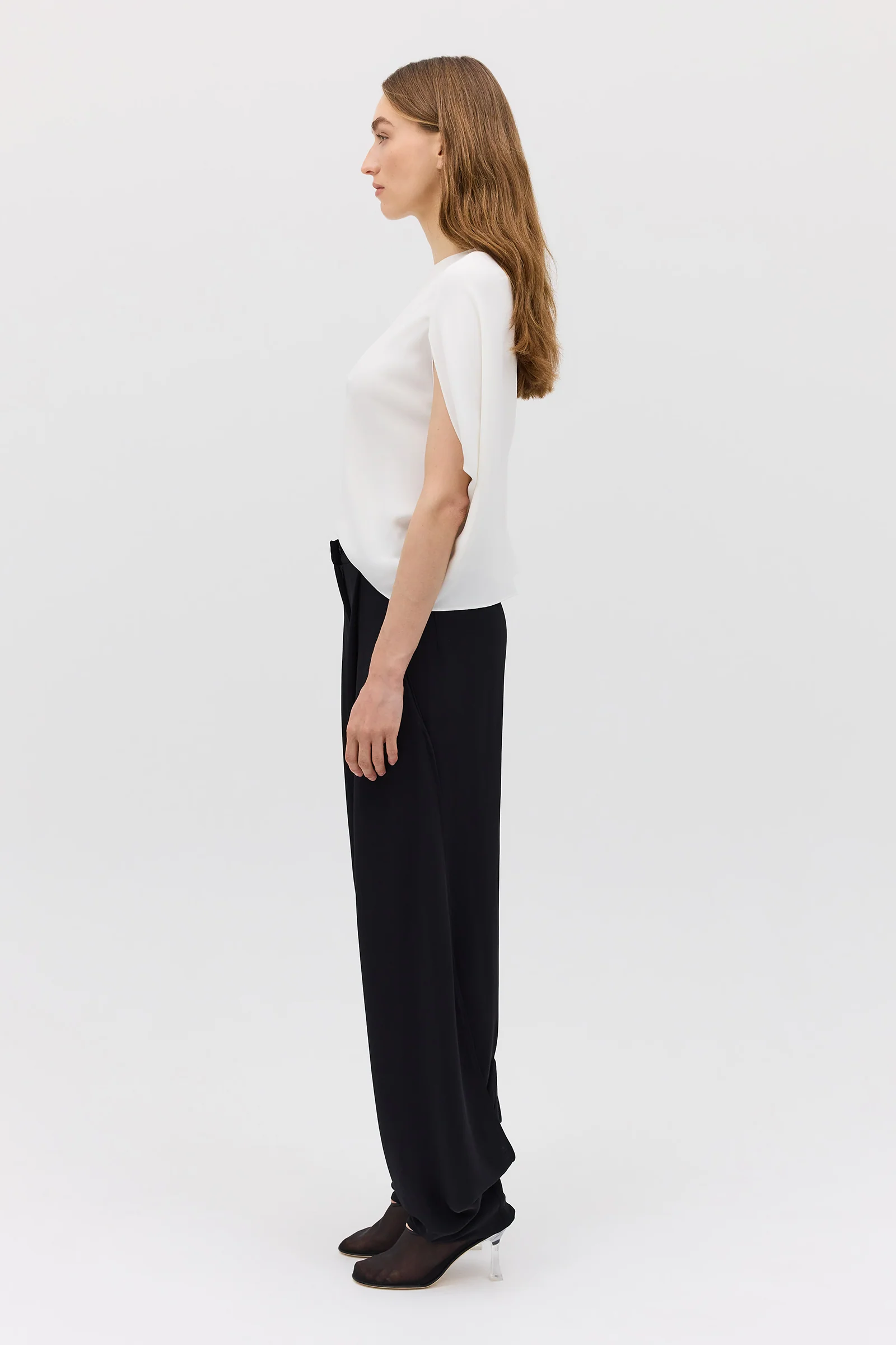 IVORY CREPE CRAWFORD TOP - Image 5