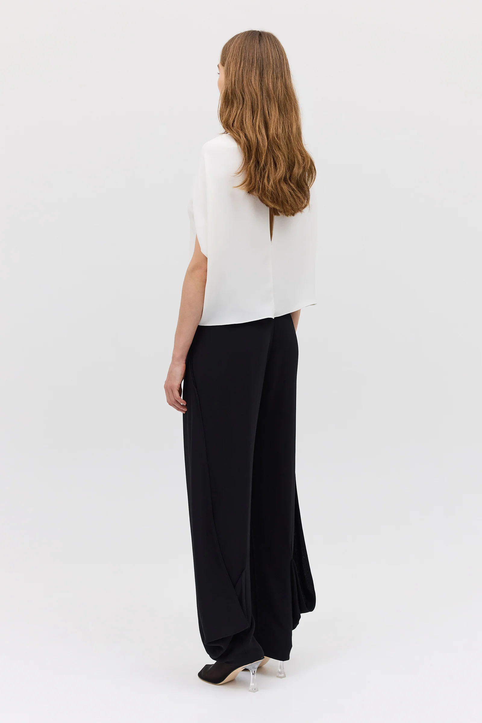 IVORY CREPE CRAWFORD TOP - Image 6