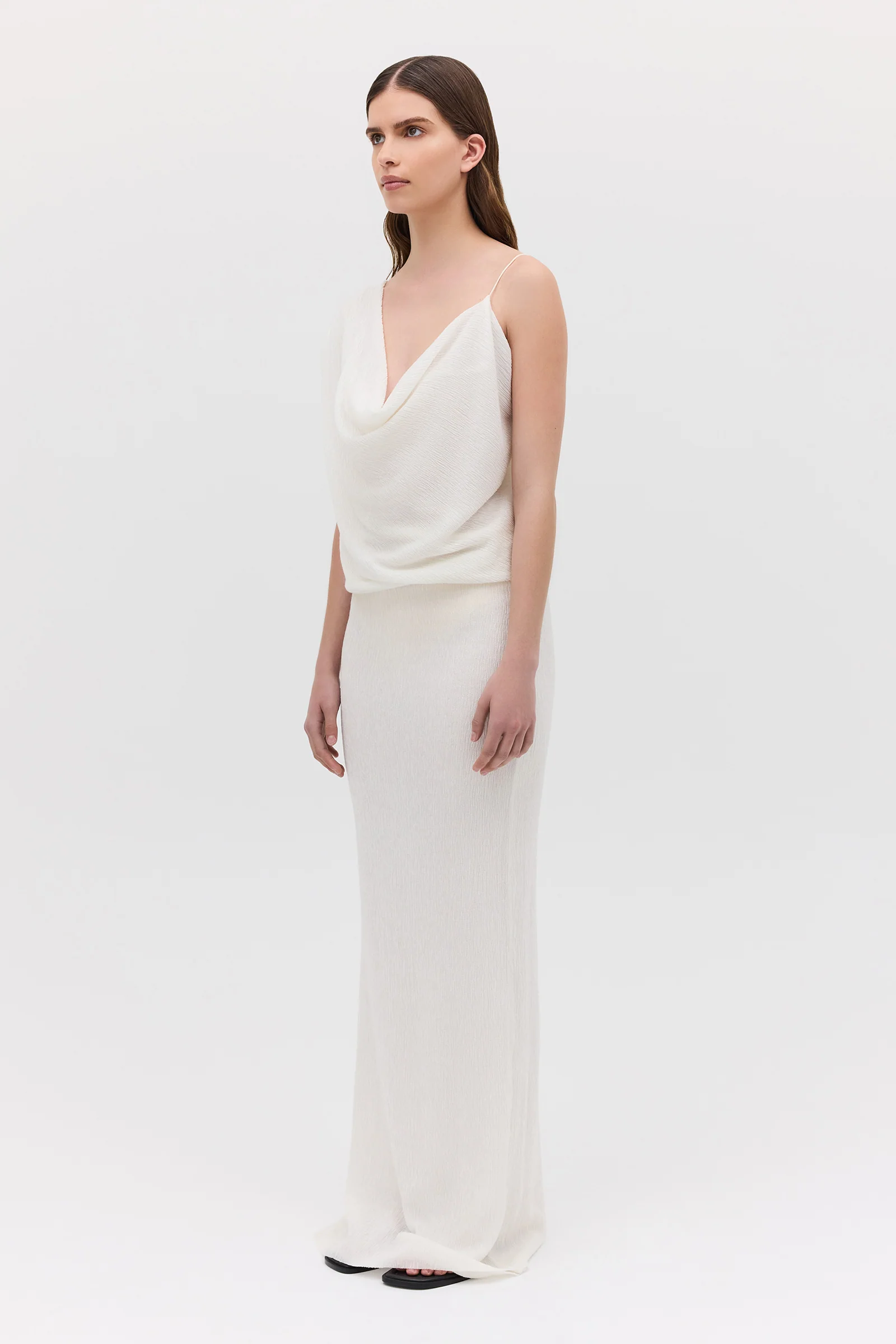 IVORY CRINKLE LIQUID GOWN - Image 4