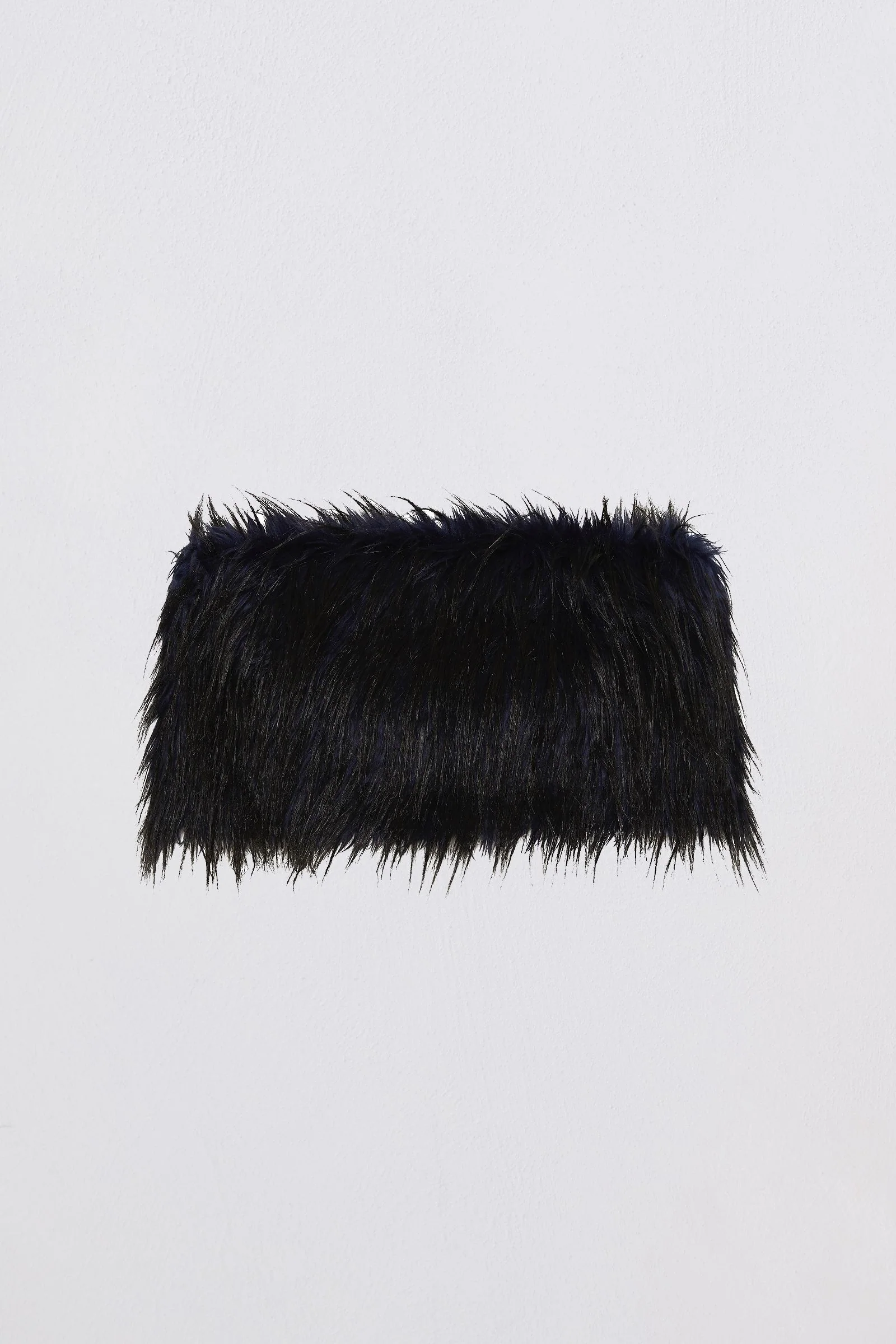 NAVY FAUX FUR THE SHRUG - Image 3
