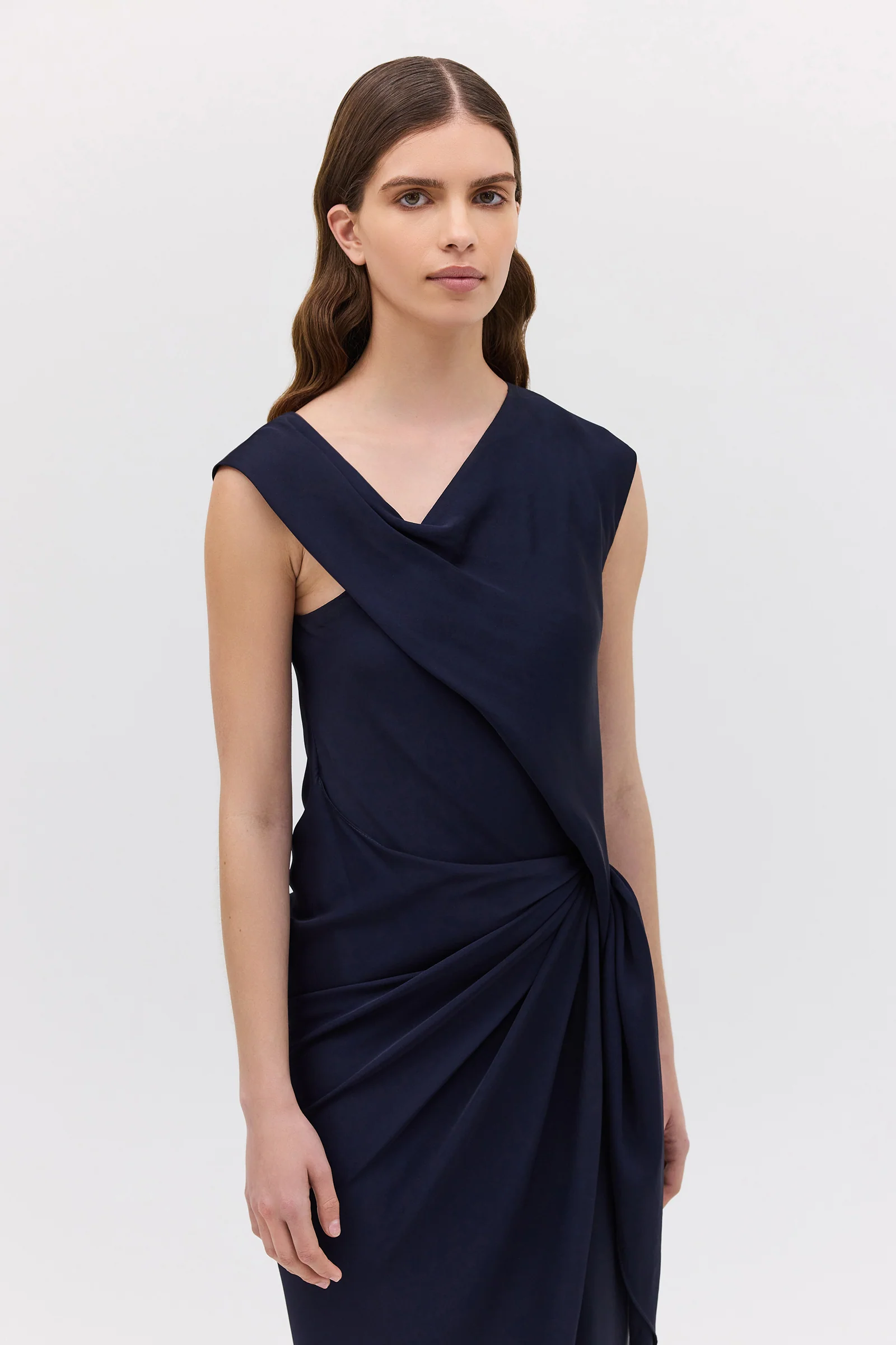 NAVY SATIN CREPE DEVIATION GOWN - Image 4