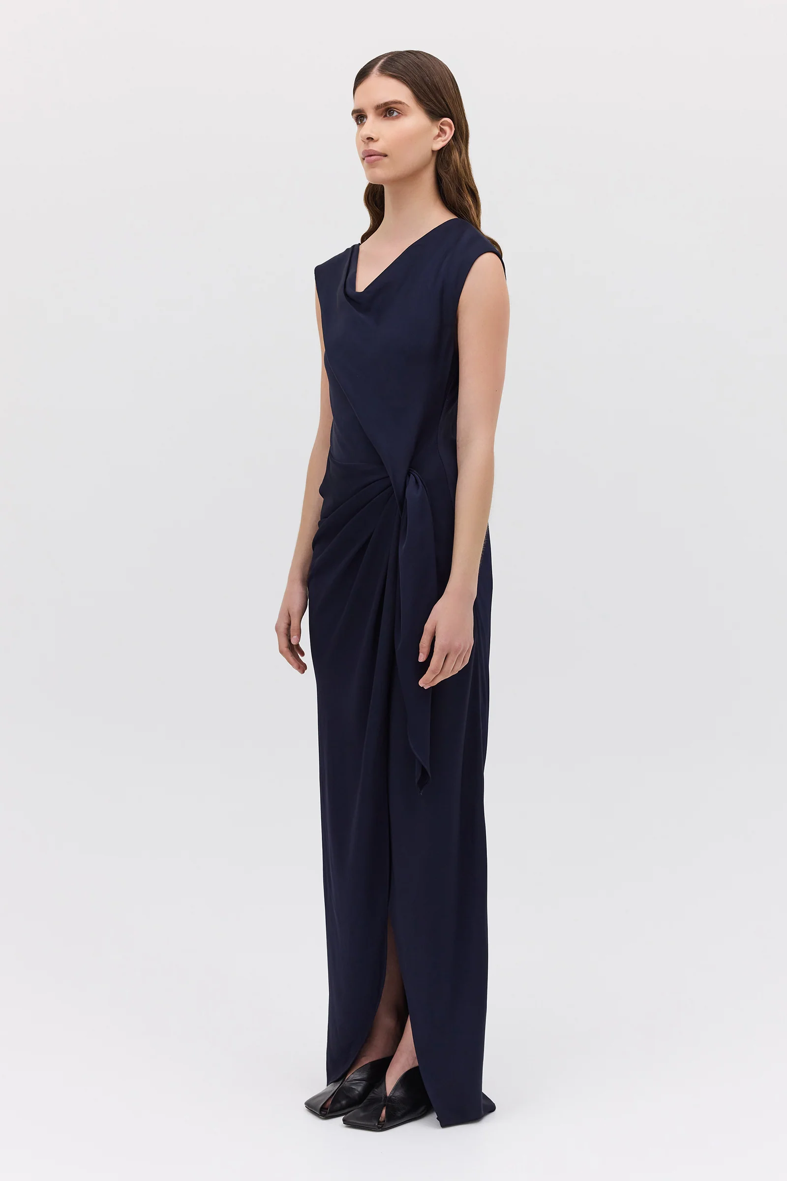NAVY SATIN CREPE DEVIATION GOWN - Image 5