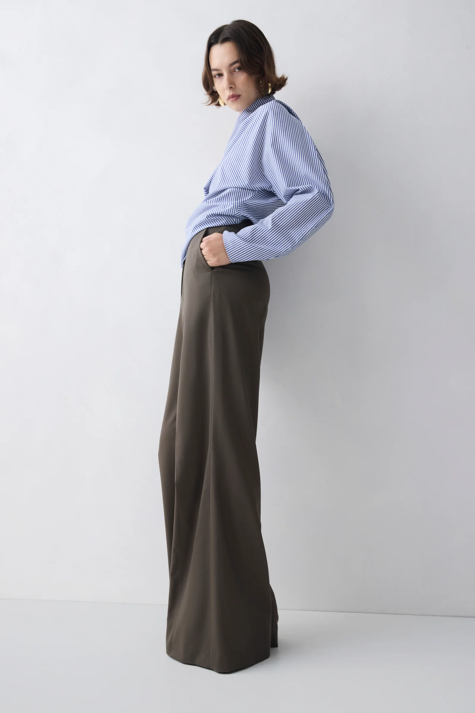NAVY STRIPE COTTON SHIRTING DECODE LONG SLEEVE TOP - Image 3