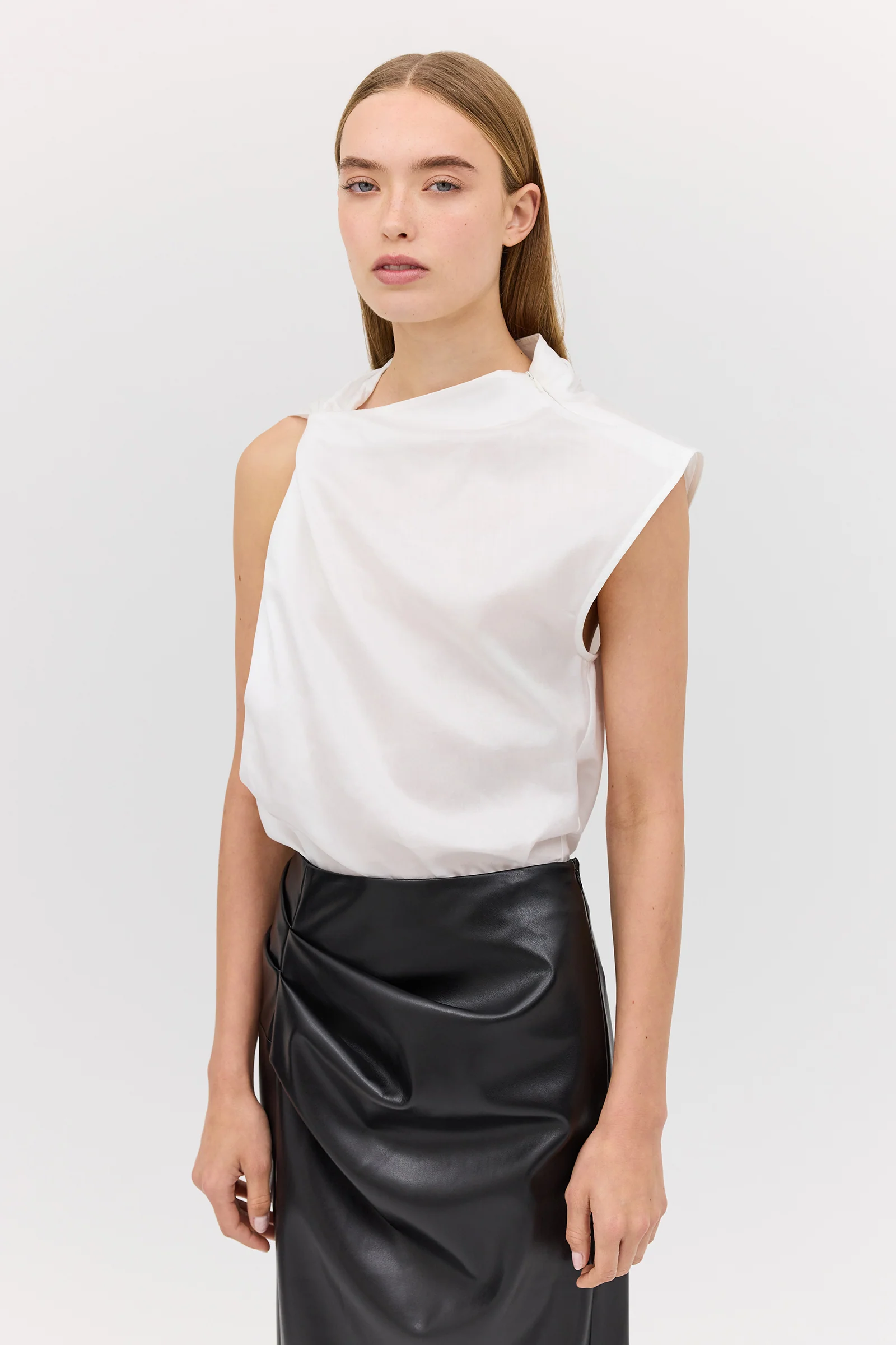 WHITE COTTON YANG TOP - Image 3